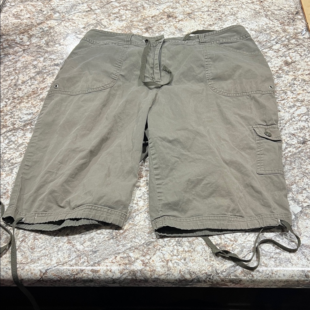 Studio Works Khaki Women's Cargo Shorts